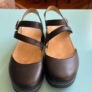 Dansko black leather Mary Janes